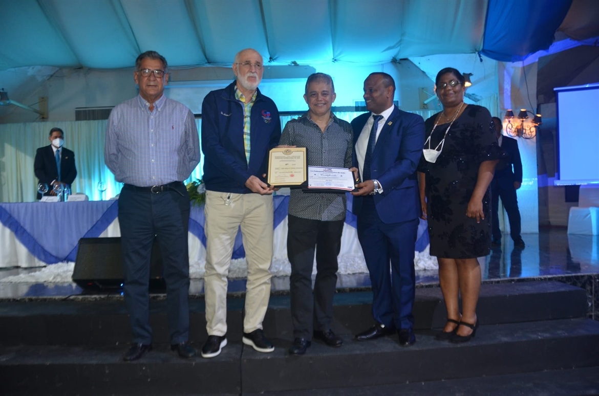 Club Naco Reconoció Trayectoria del Sensei Juan Chalas