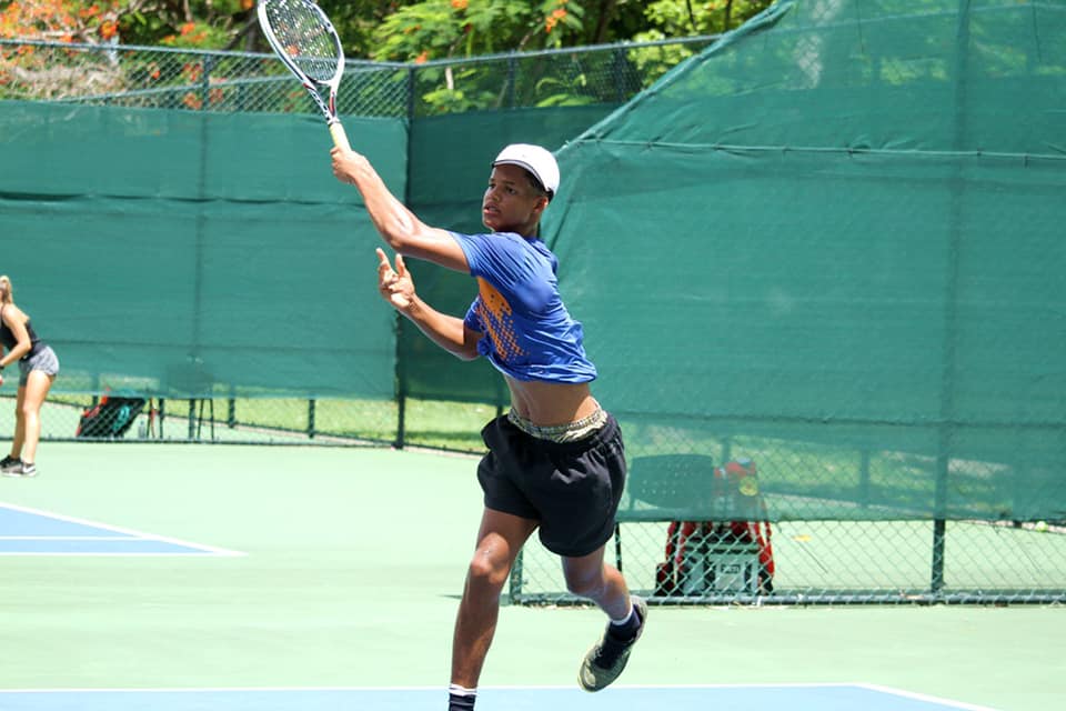 Tenista Naqueño Ángel Maleno Avanza en Torneo Internacional