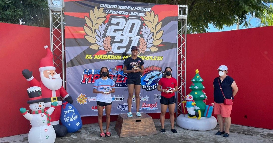 Naqueña Alejandra Santana “La Nadadora Más Completa”