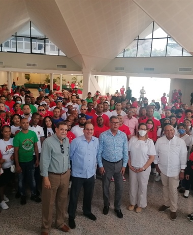 Empleados del Club Naco Disfrutaron su Fiesta Navideña