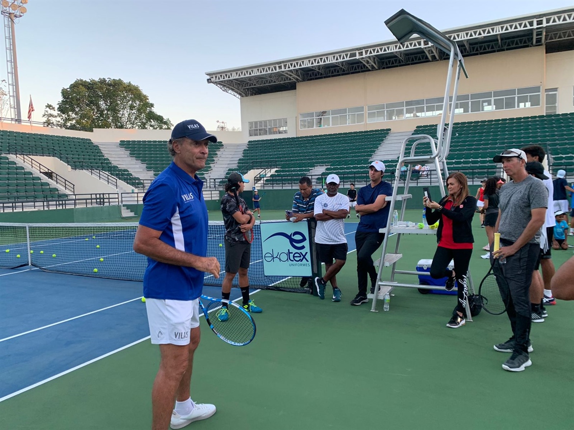 Naqueños Participaron en Clínina de Tenis de José Luis Clerc