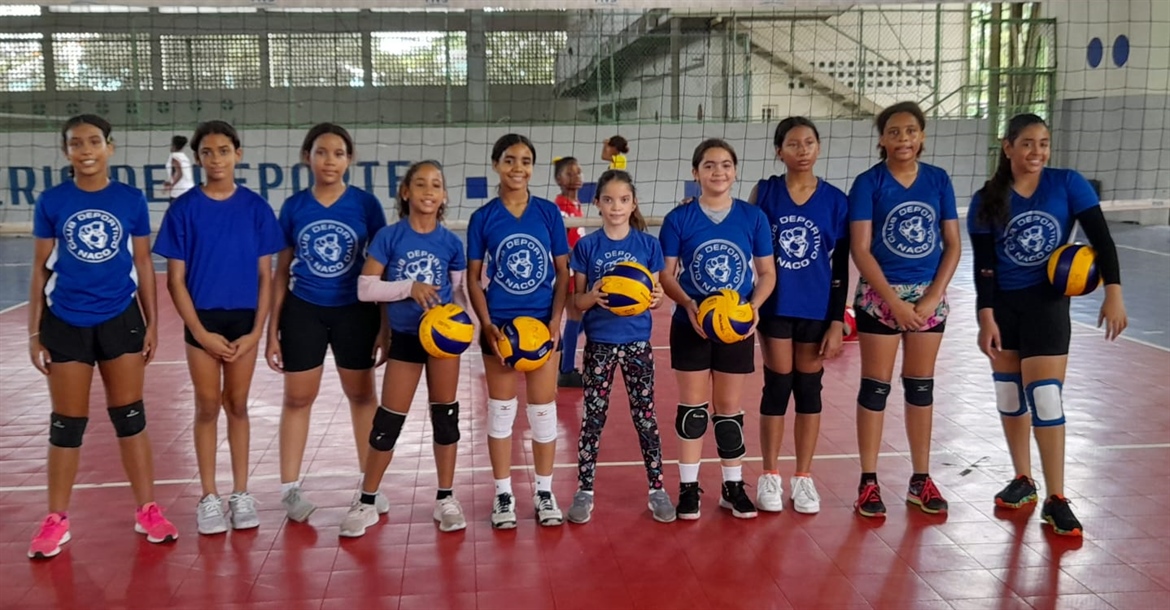 Voleyball U12 gana Invicto en Convivio Distrital