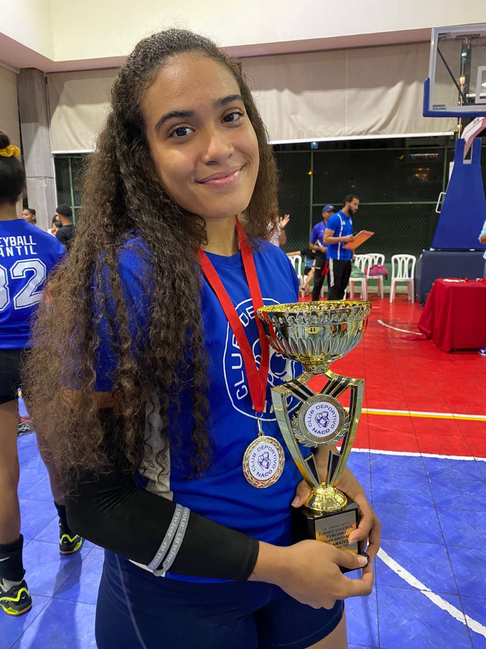 Gabriela Gómez Naqueña Becada por Voleibol en USA