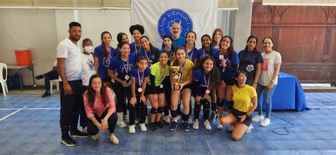 Equipos Club Naco Voleibol Infantil ganan en Copa Navideña 2022