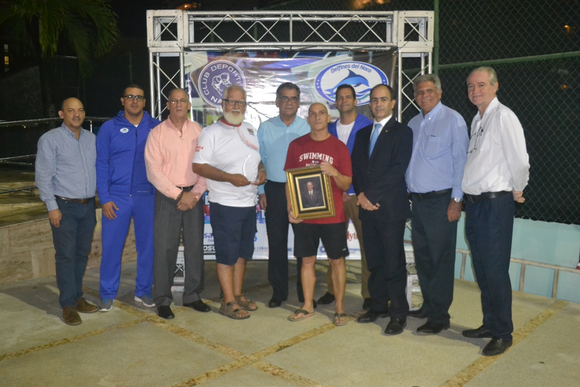 Delfines del Naco Masters inaugura su XI Invitacional Internacional con 427 nadadores