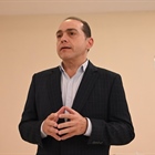 Vicente Tapounet en charla magistral sobre adicciones