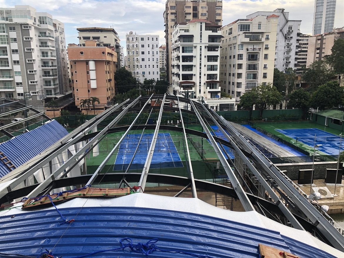 Remodelan diferentes áreas del Club Deportivo Naco