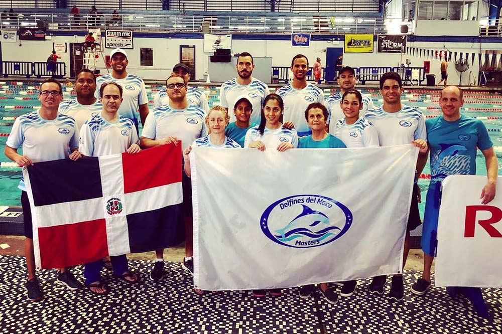 Nadadores del Club Naco cierran en grande Panamericano Masters