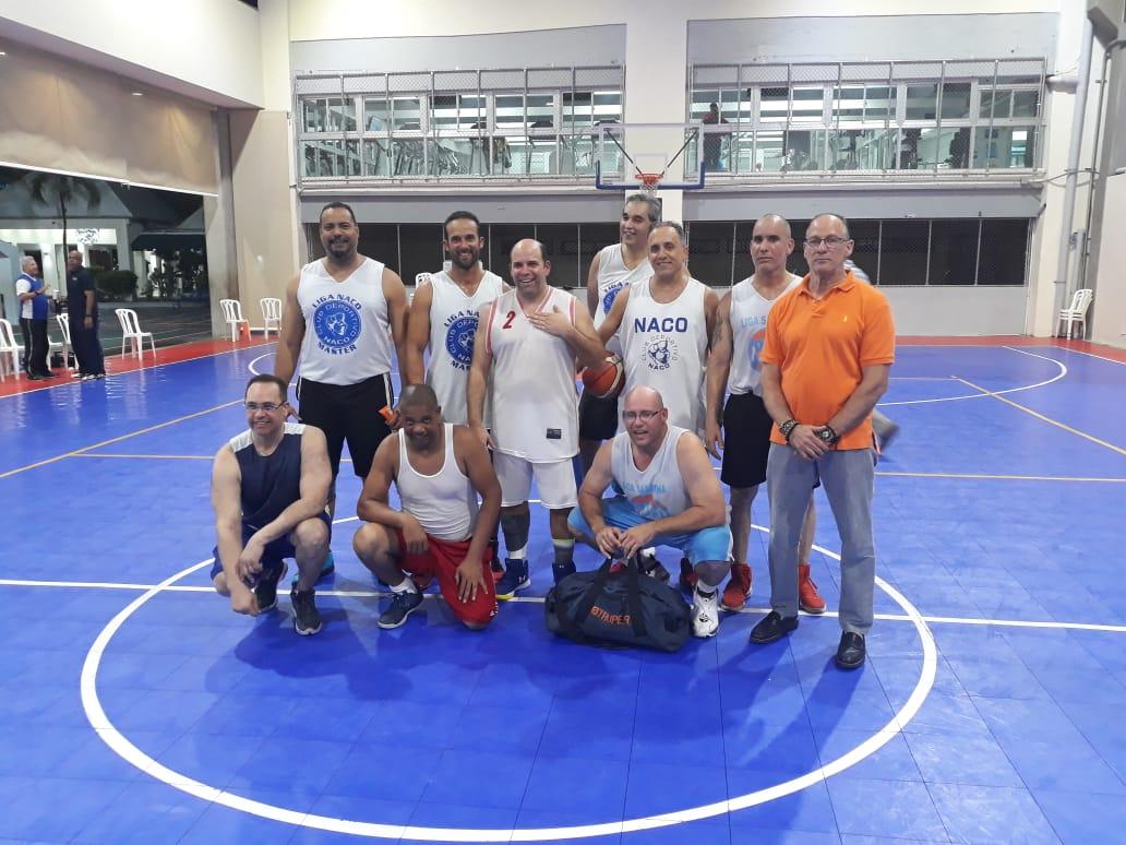 Equipo de "Humberto Rodríguez" Dominó Torneo de Baloncesto Masters