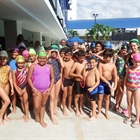 Récord de Nadadores en Escuela de los Delfines del Naco