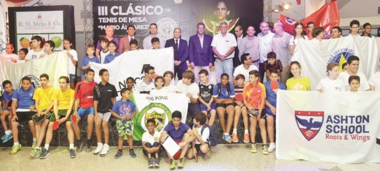 Naco campeón de tenis de mesa del III Clásico Mario Álvarez
