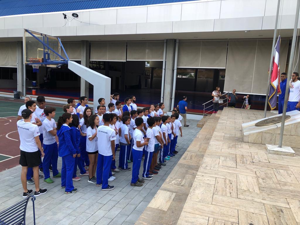 Delfines del Naco Conmemoran 175 años Independencia Nacional