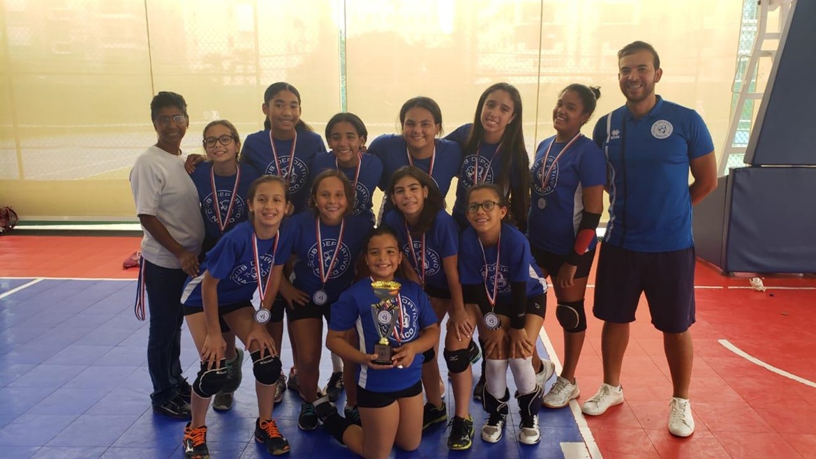 Naqueñas Lograron Plata en Minivoli e Intermedio