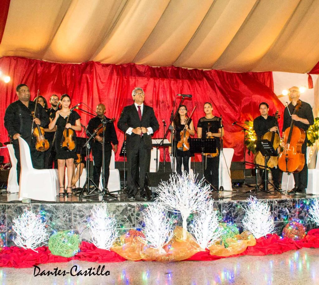 Concierto "Abrazando la Navidad" Coros Naco y Cascada