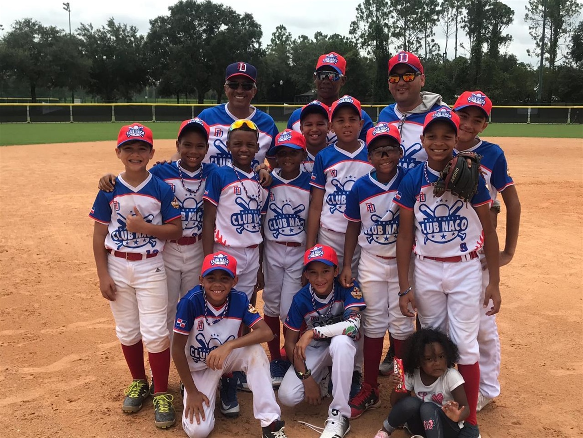 Beisbolistas Naqueños 9 y 10 Años Siguen Dando "Palos" en Orlando