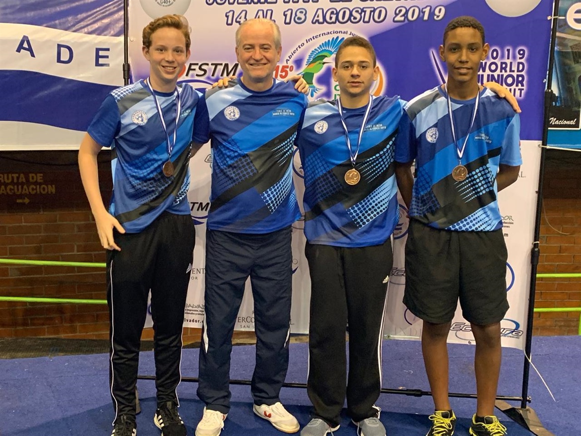 Naqueños Lograron 2 Medallas de Bronce en Pro-Tour Mundial Tenis de Mesa