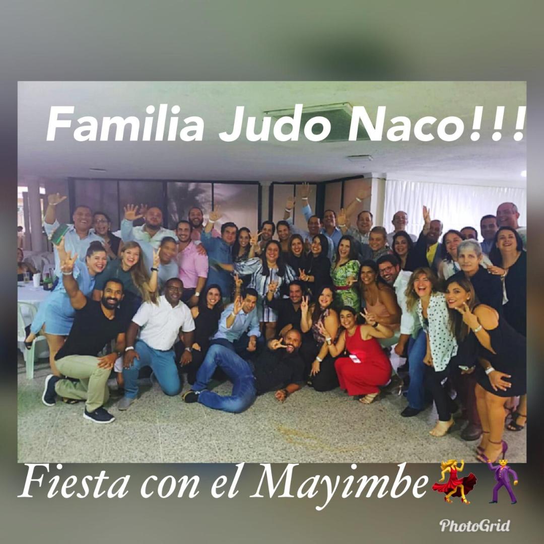 Fernandito Villalona Puso a Bailar a Socios e Invitados