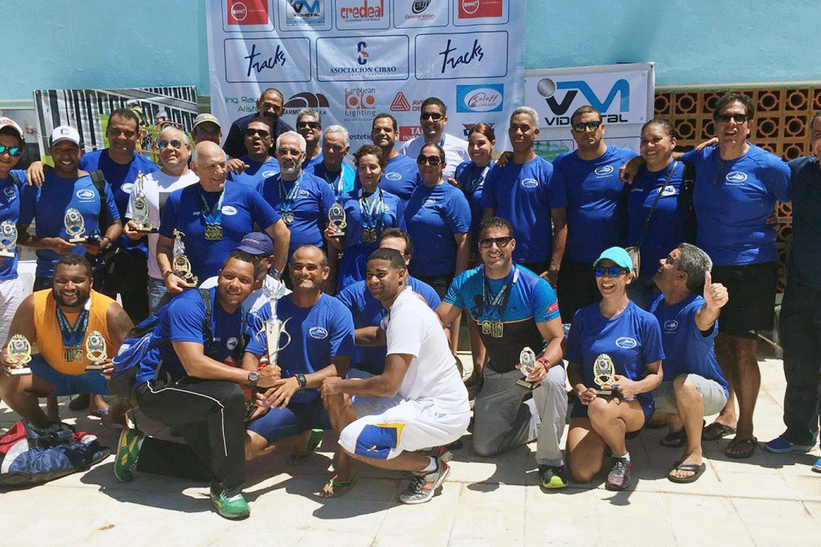 #OrgulloNaqueño nuestros equipo Delfines Máster de natación