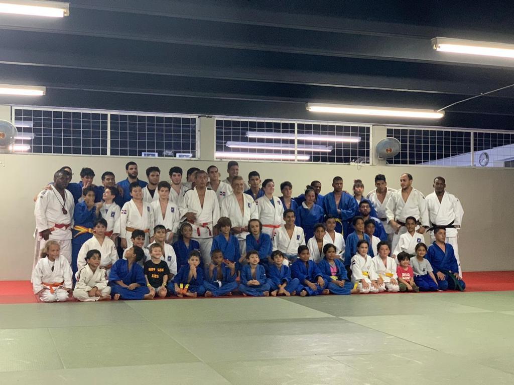 Delegación Chilena de Judo Visitó Nuestras Instalaciones