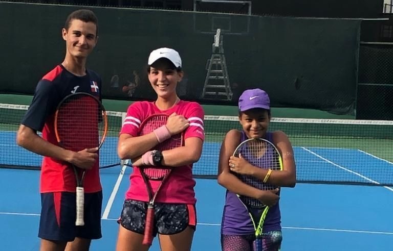 Gran Actuación de Tenistas Naqueños en Torneo Nacional Juvenil