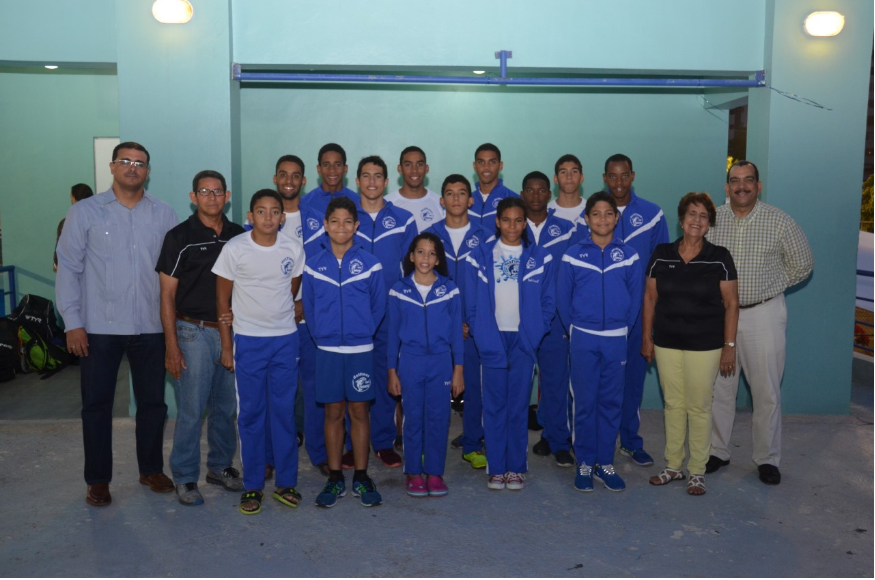 Delfines del club Naco irán torneo en Florida