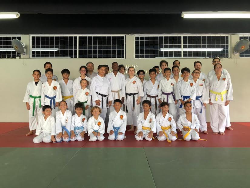 Karatecas del Naco se Preparan Para Examen Nacional Skif