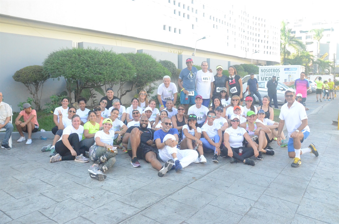 Gran Compartir en Desayuno del Maratón de Naco Xtreme