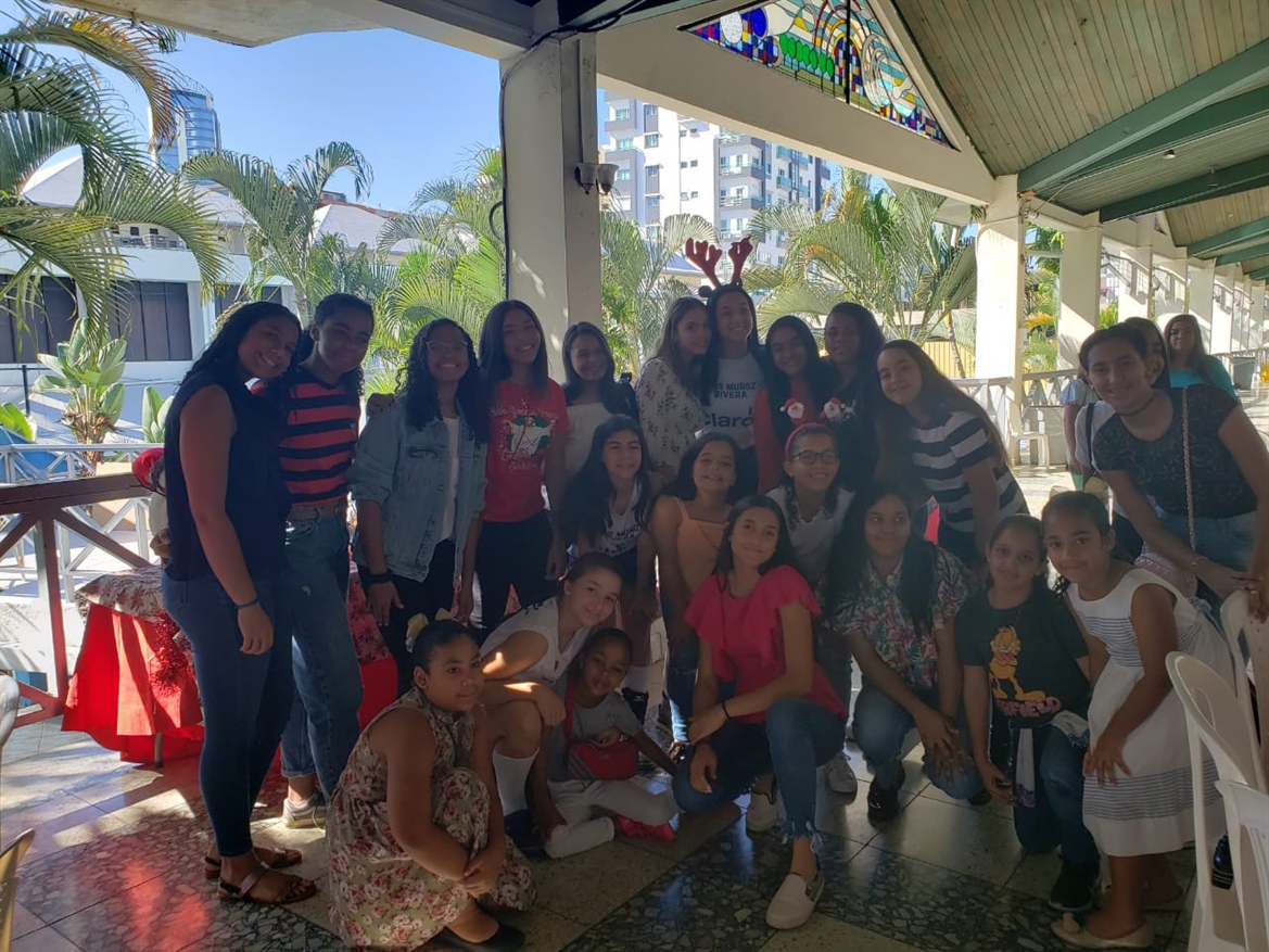 Voleibol Juvenil Premió en Ambiente Navideño