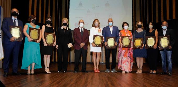 Ex Tenistas Naqueños Entre los Homenajeados