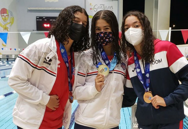 Nadadores Naqueños Siguen Sumando Medallas Para RD en CCCAN
